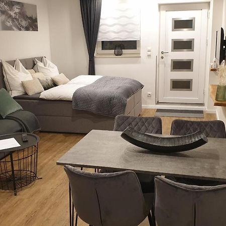 Apartment Airport Kolonia Zewnętrze zdjęcie