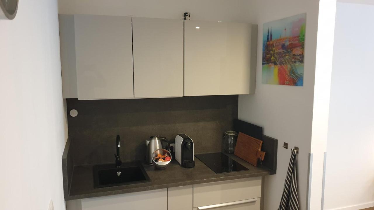 Apartment Airport Kolonia Zewnętrze zdjęcie