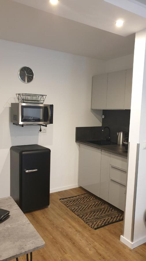Apartment Airport Kolonia Zewnętrze zdjęcie